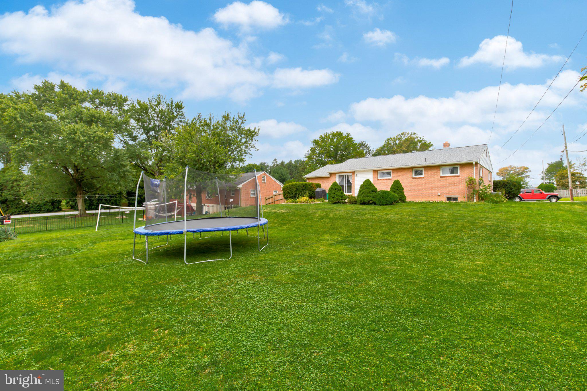 810 Robin Road Lancaster, PA 17601 - Photo 36 of 40 Gallery Image 36