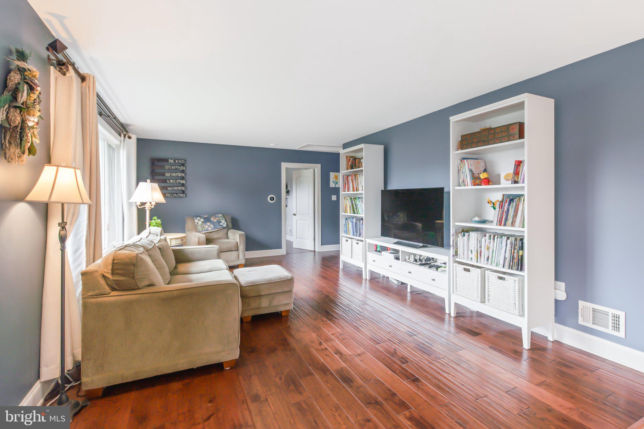 810 Robin Road Lancaster, PA 17601 - Photo 8 of 40 Gallery Image 8
