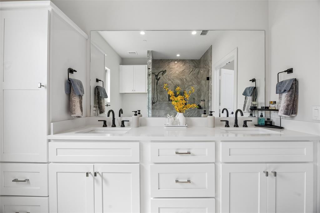 13900 Noel Road, Unit 301 Dallas, TX 75240 - Photo 14 of 35 Gallery Image 14