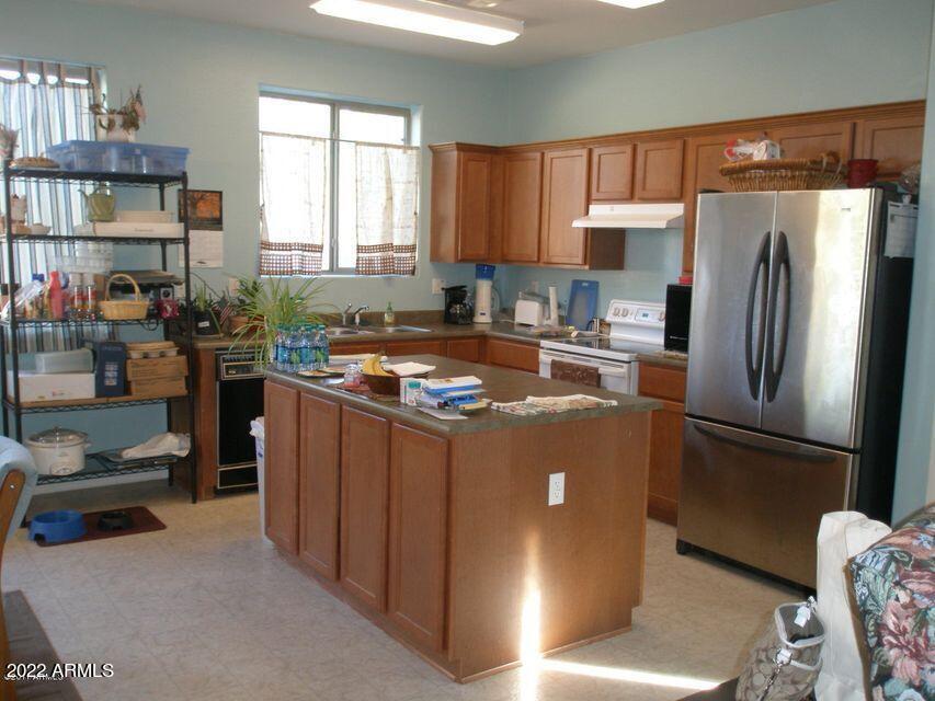 9372 West Payson Road Tolleson, AZ 85353 - Photo 5 of 6 Island Kitchen