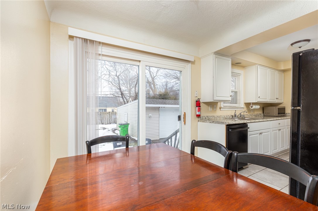 3837 Salisbury Road Cleveland, OH 44121 - Photo 6 of 17