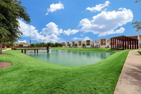 $365,000 | 2220 Cortijo Place, Houston, TX 77091