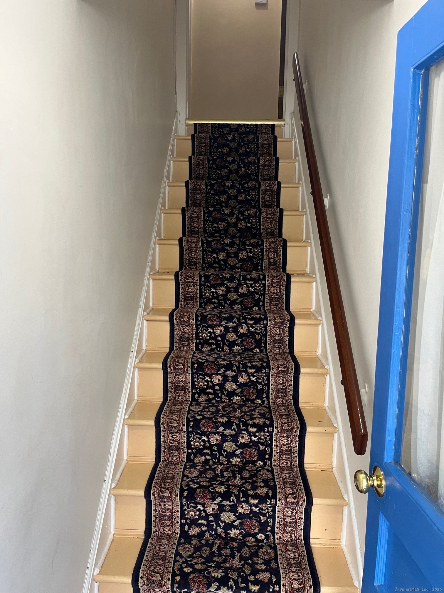 18 Coe Lane Ansonia, CT 06401 - Photo 2 of 12