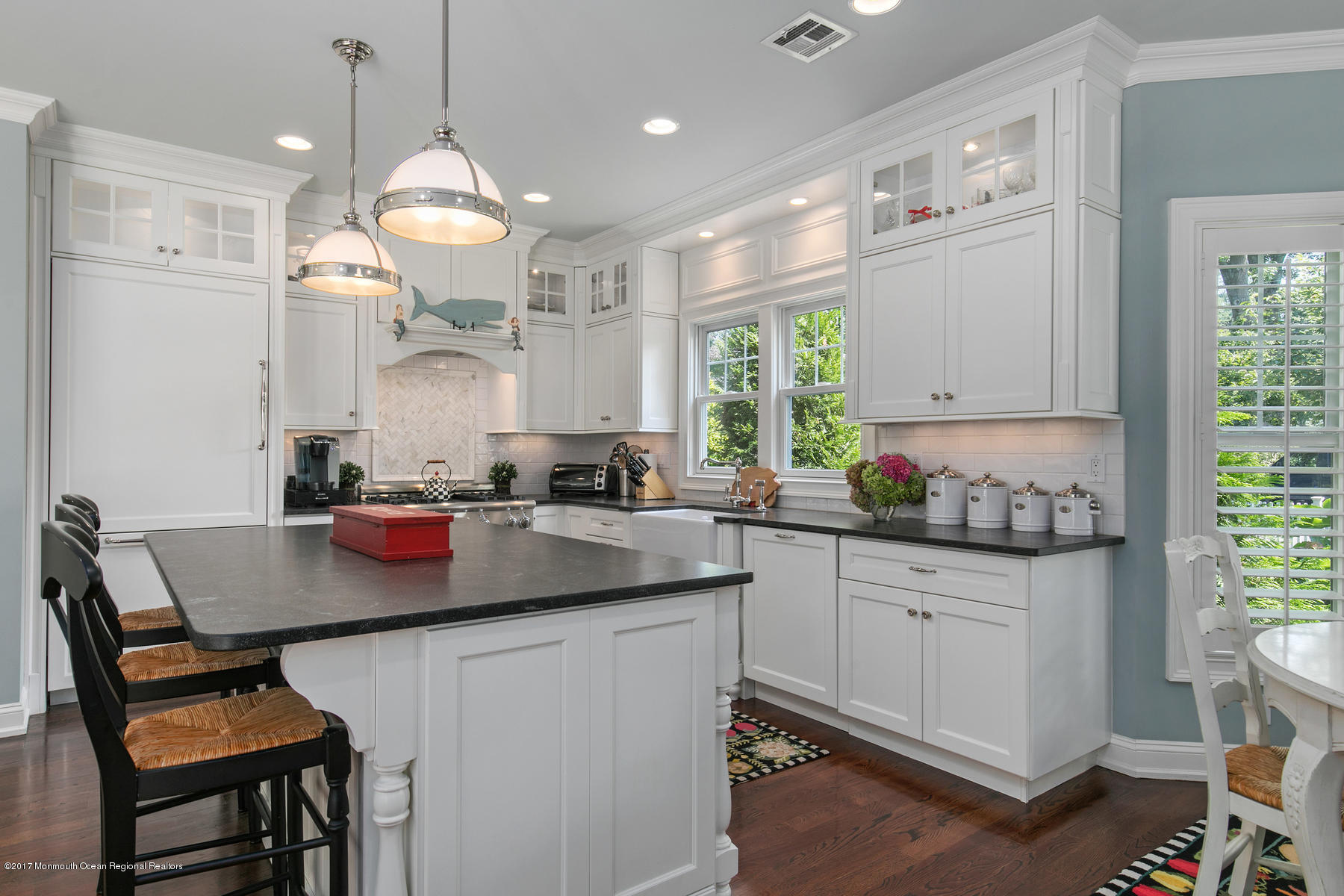 7 River Road Rumson, NJ 07760 - Photo 13 of 46 The Kitchen