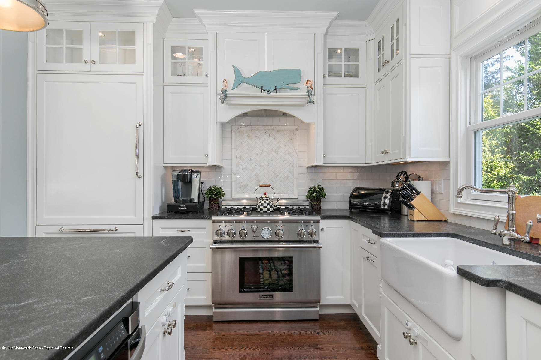 7 River Road Rumson, NJ 07760 - Photo 15 of 46 The Kitchen