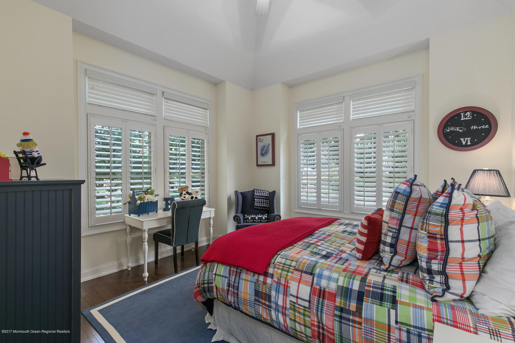 7 River Road Rumson, NJ 07760 - Photo 29 of 46 Bedroom 2 - Ensuite
