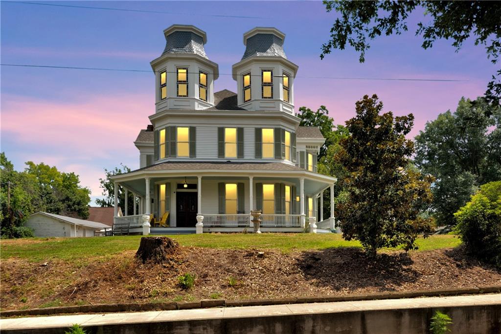 300 Linton Avenue Natchez, MS 39120 - Photo 3 of 57