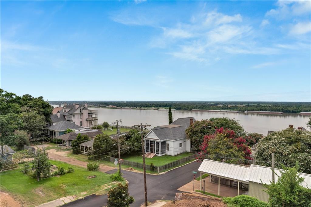 300 Linton Avenue Natchez, MS 39120 - Photo 42 of 57
