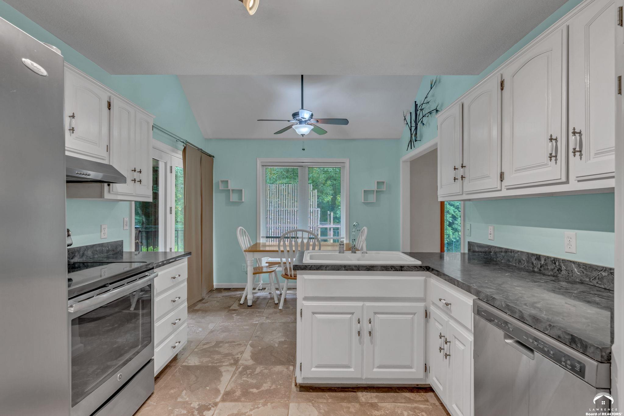 681 North 1495th Road Lawrence, KS 66049 - Photo 14 of 65 Gallery Image 14