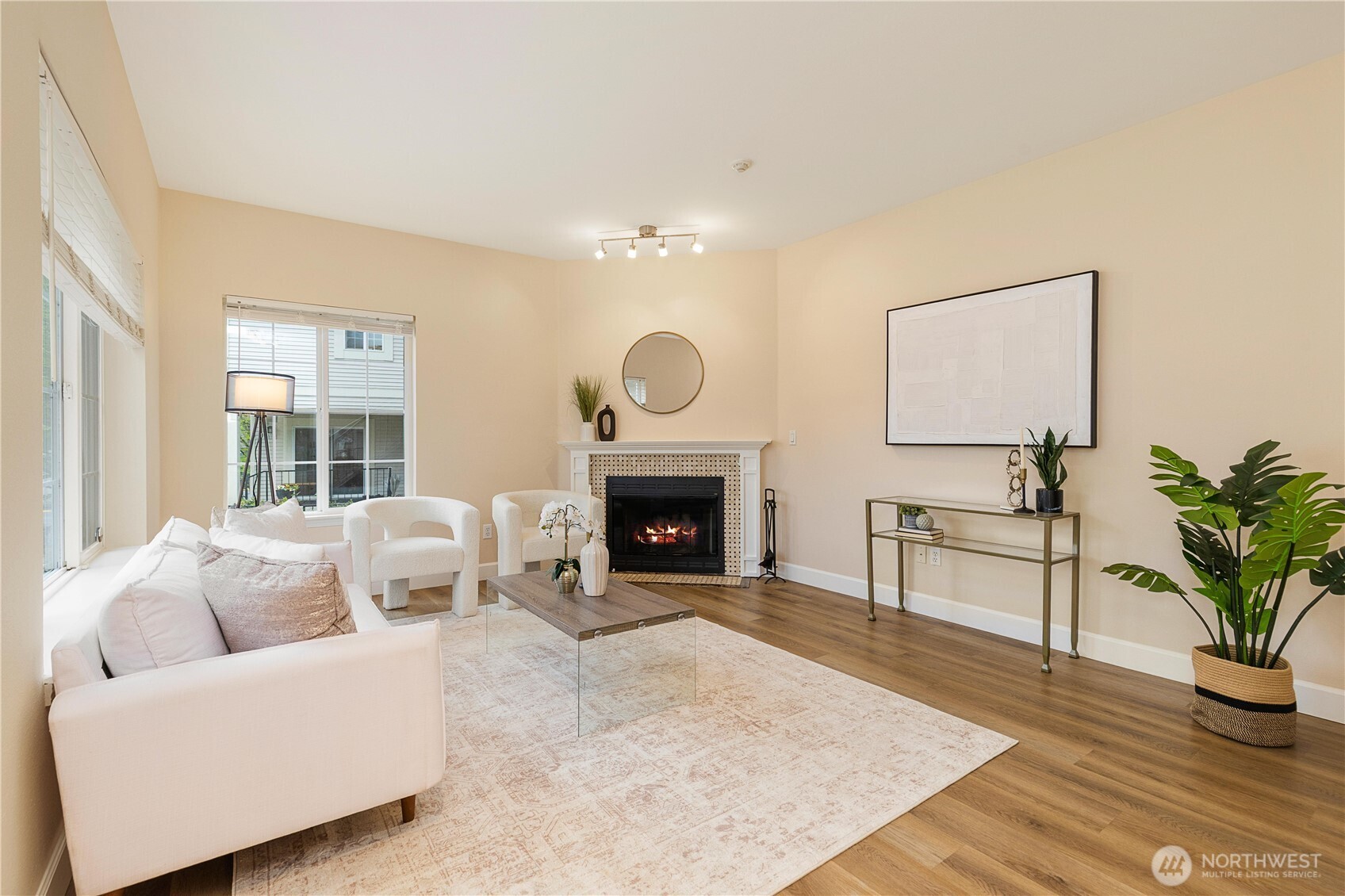 10909 Avondale Road Northeast, Unit P161 Redmond, WA 98052 - Photo 3 of 18