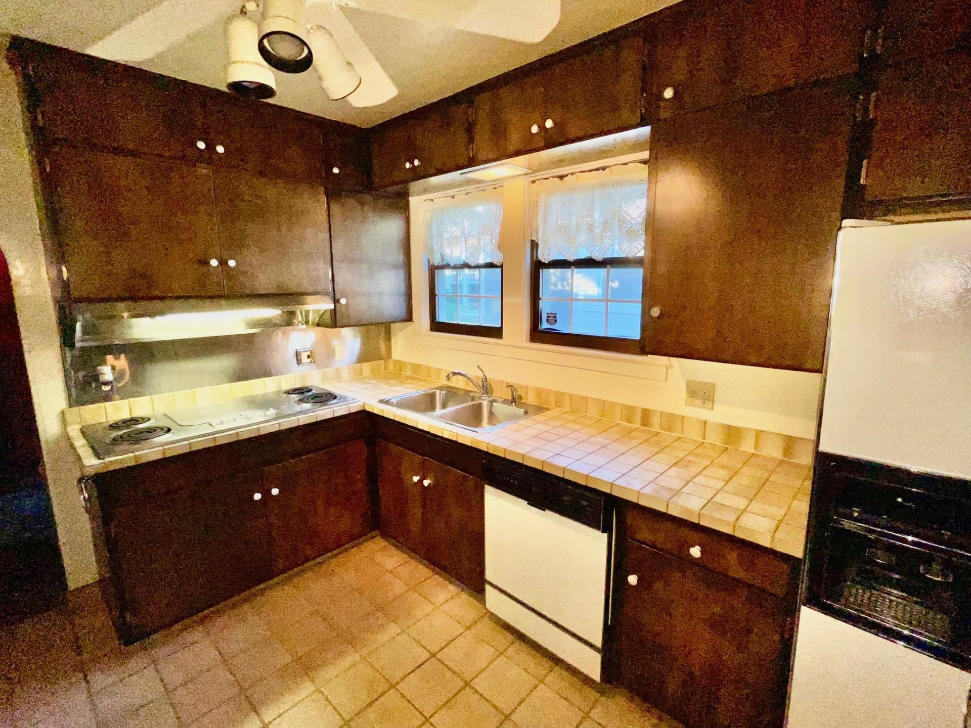810 3rd Street Northwest Austin, MN 55912 - Photo 18 of 47