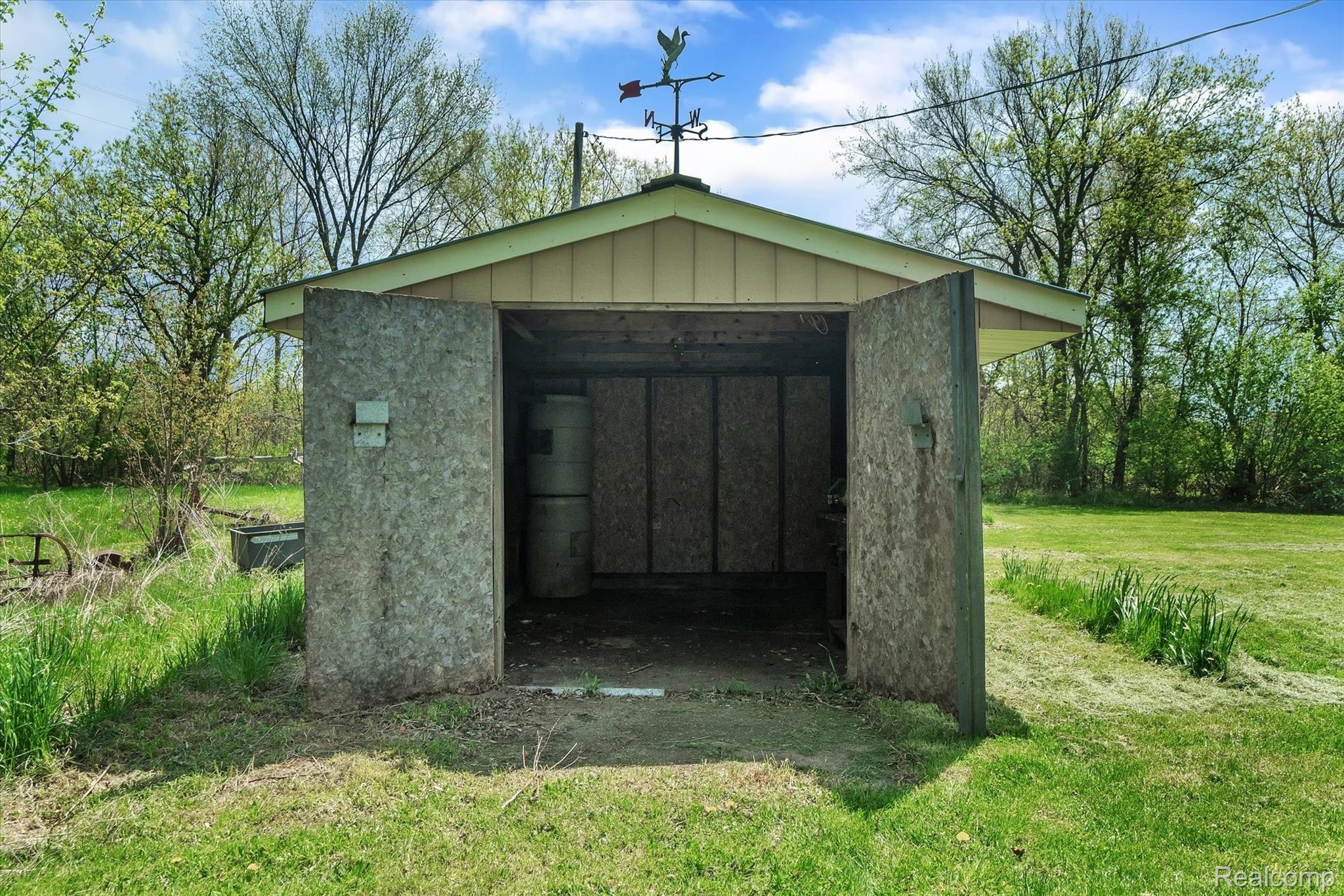 4660 Lansing Road Bancroft, MI 48414 - Photo 37 of 41 37-4660-Lansing-Rd-WindowStill-Real-Estate-Photography-37.jpg