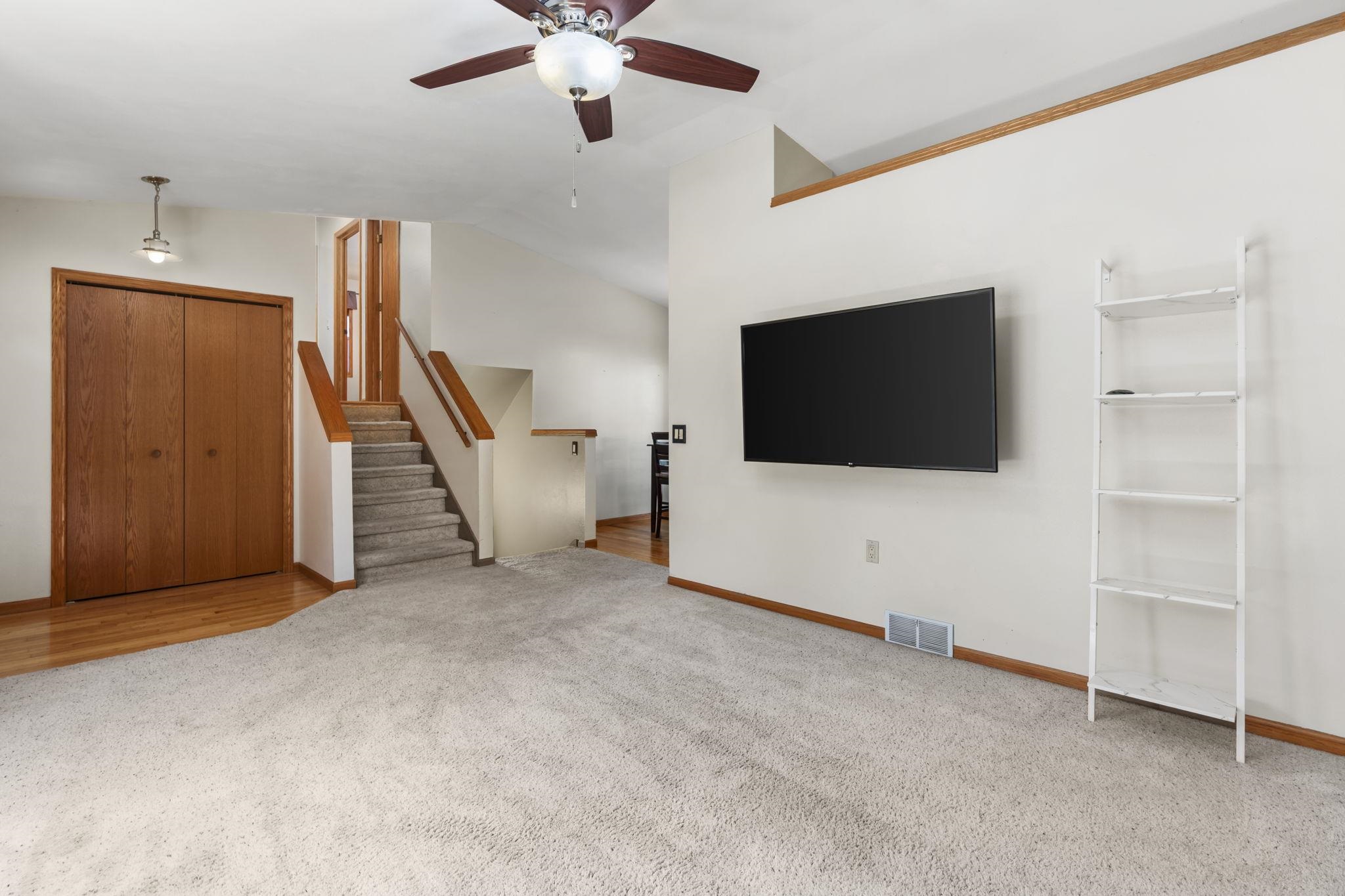 2836 Warner Lane Madison, WI 53713 - Photo 11 of 41