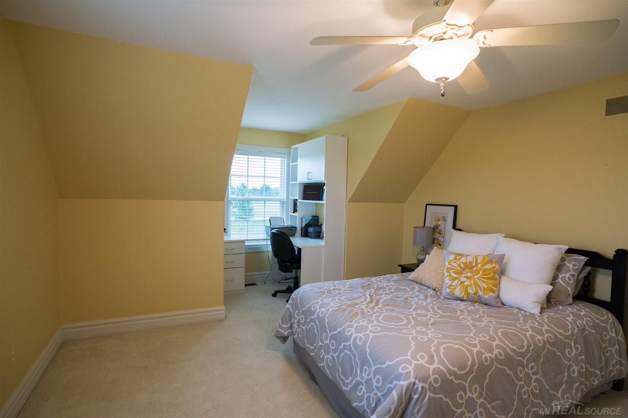 1347 Capac Road Allenton, MI 48002 - Photo 43 of 58 31351350-42.JPG