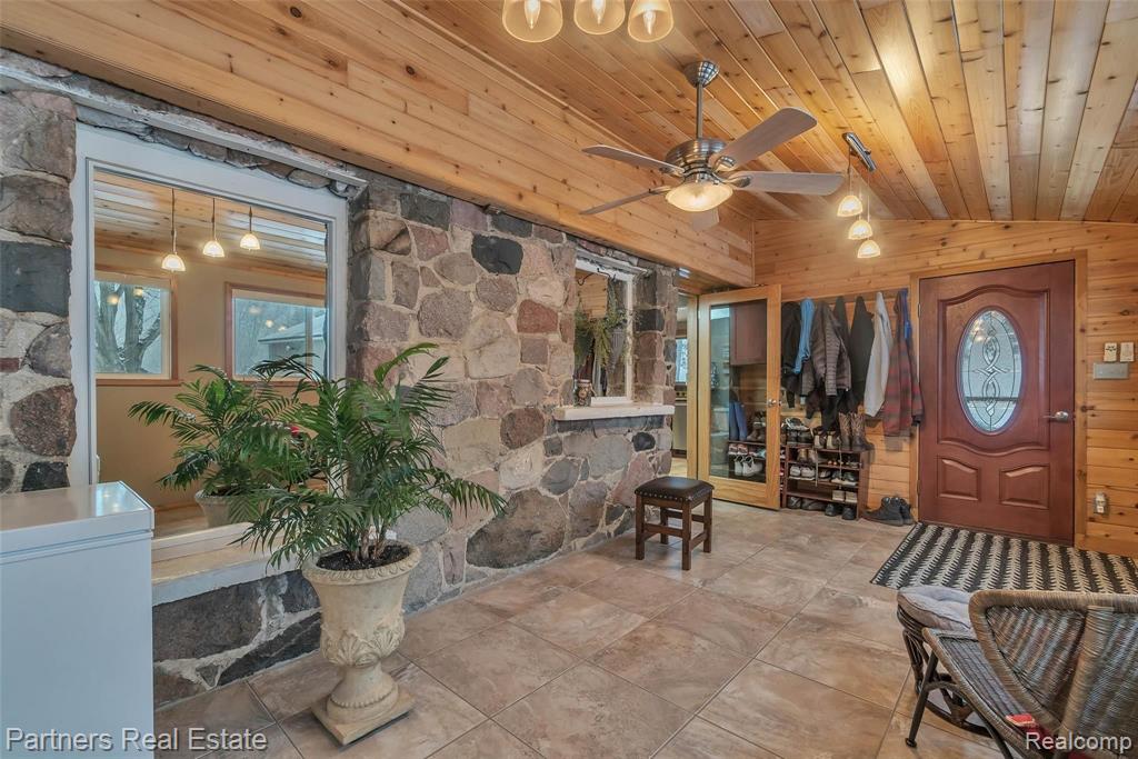 471 County Farm Road Howell, MI 48843 - Photo 20 of 48