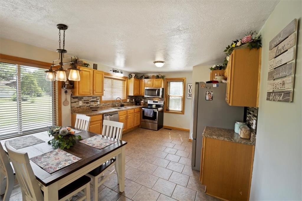 17 West Thompson Road Indianapolis, IN 46217 - Photo 19 of 43 Gallery Image 19