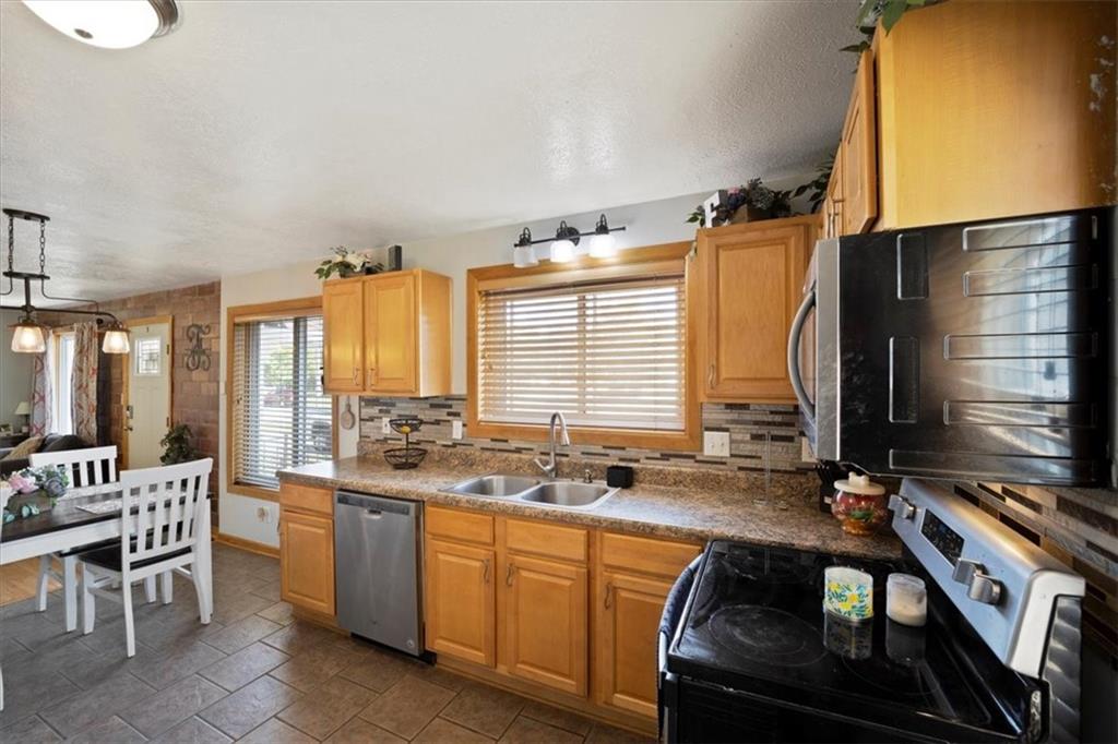 17 West Thompson Road Indianapolis, IN 46217 - Photo 20 of 43 Gallery Image 20