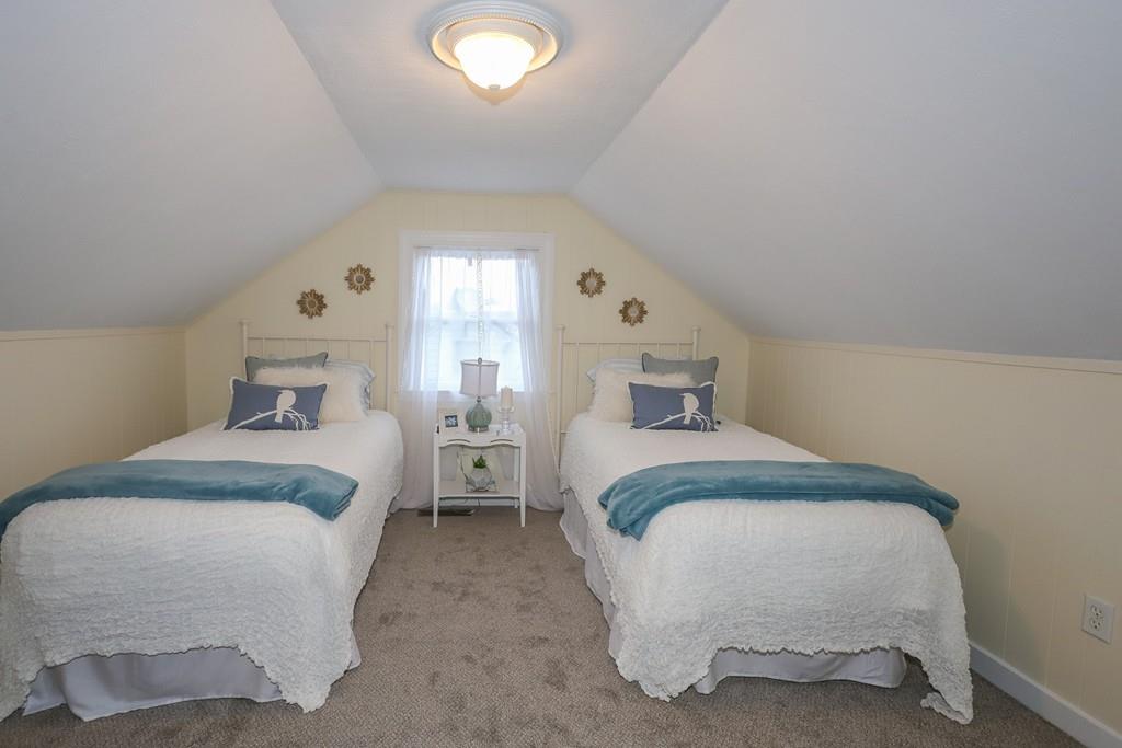 33 MacArthur Road Beverly, MA 01915 - Photo 11 of 24 Gallery Image 11