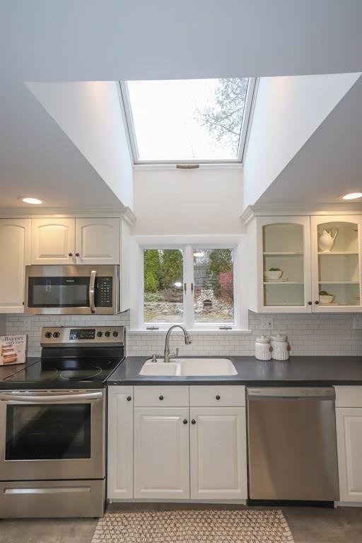 33 MacArthur Road Beverly, MA 01915 - Photo 4 of 24 Gallery Image 4