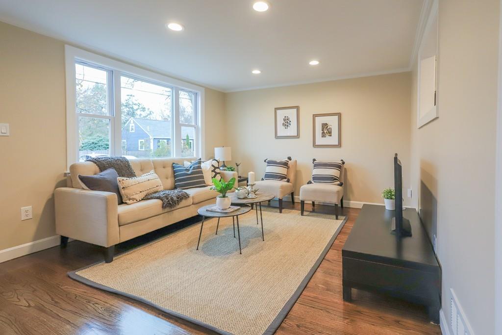 33 MacArthur Road Beverly, MA 01915 - Photo 7 of 24 Gallery Image 7
