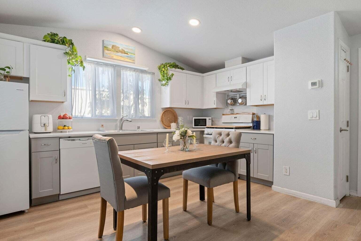 520 Pine Avenue, Unit 75 Goleta, CA 93117 - Photo 7 of 12 R5