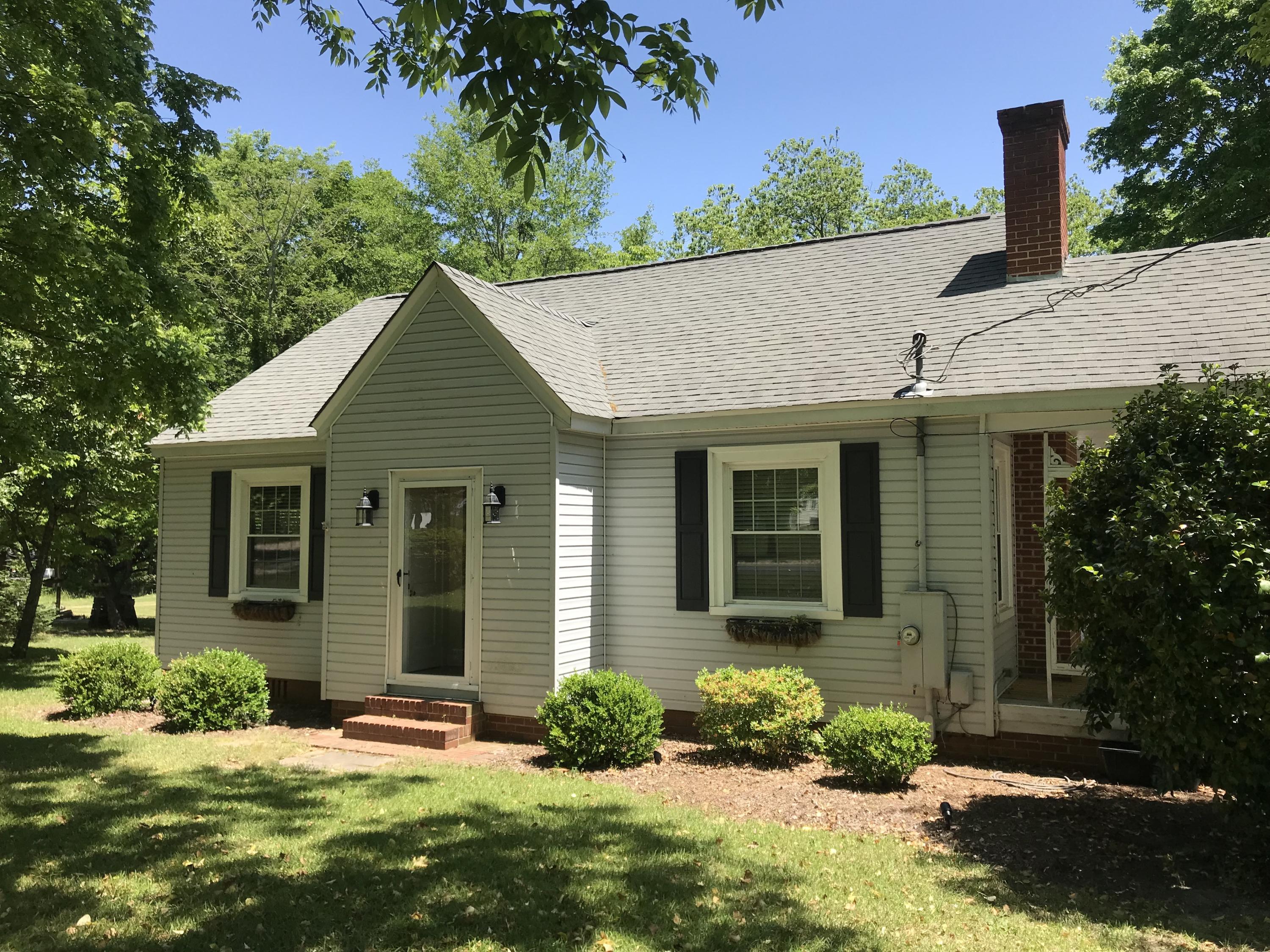 1320 Roberdell Road Rockingham, NC 28379 - Photo 1 of 9 1320 Roberdel Rd