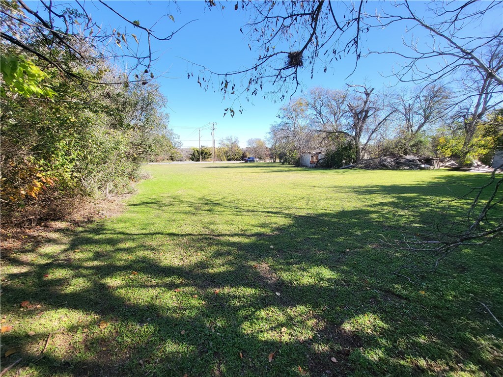 426 North Houston Street Lorena, TX 76655 - Photo 14 of 46