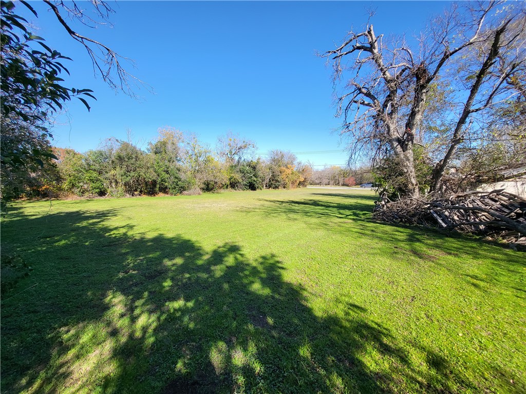 426 North Houston Street Lorena, TX 76655 - Photo 15 of 46