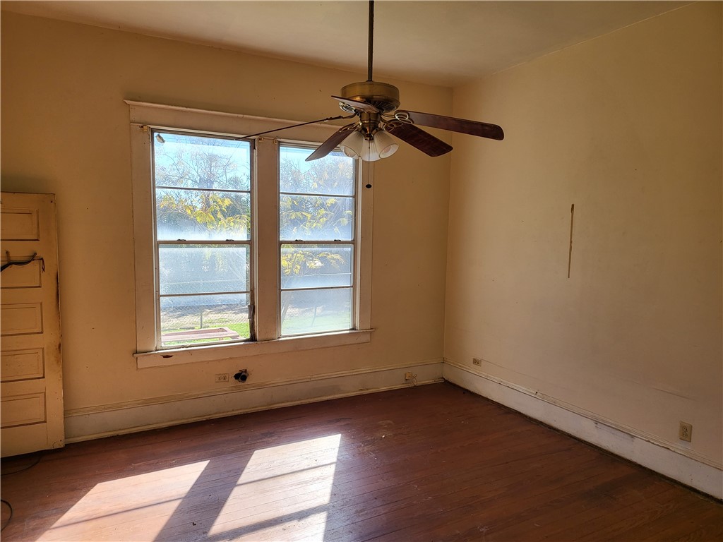 426 North Houston Street Lorena, TX 76655 - Photo 30 of 46