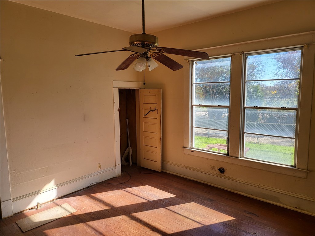 426 North Houston Street Lorena, TX 76655 - Photo 31 of 46