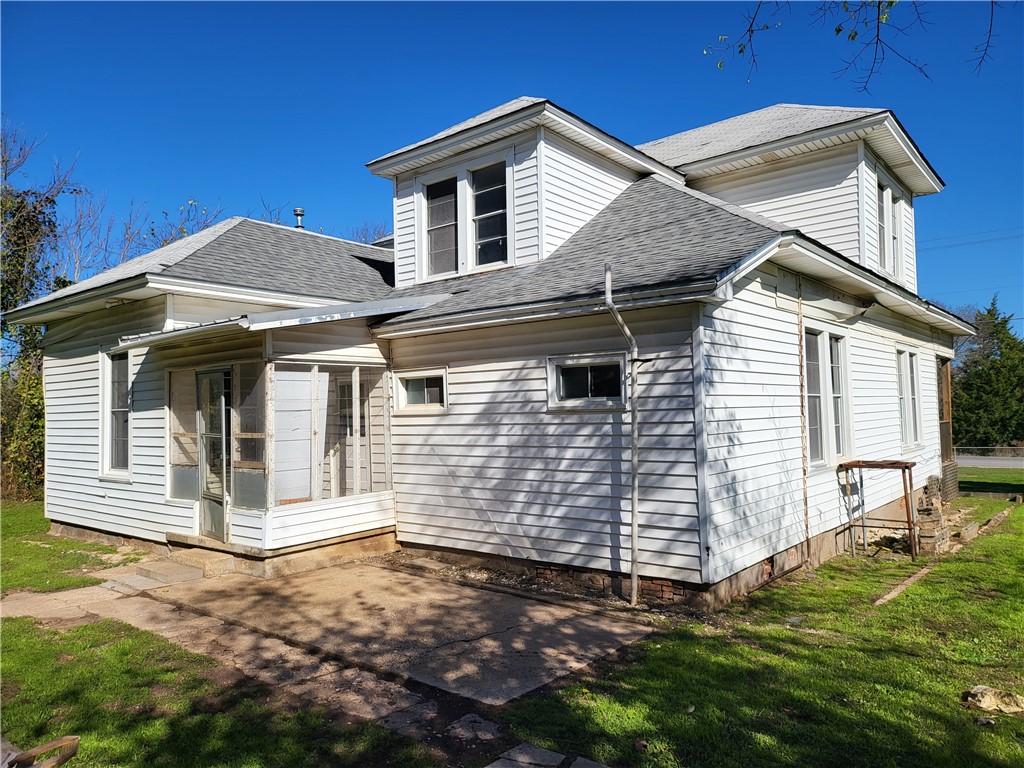 426 North Houston Street Lorena, TX 76655 - Photo 7 of 46