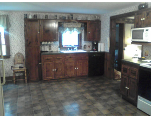 729 Town Farm Road Warren, MA 01083 - Photo 10 of 23