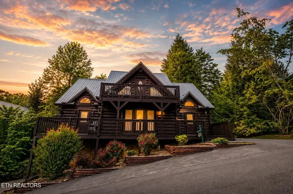 $1,075,000 | 314 Brown Wren Way, Gatlinburg, TN 37738
