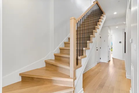 $899,000 | 1525 North Bosworth Avenue, Unit 3S, Chicago, IL 60642