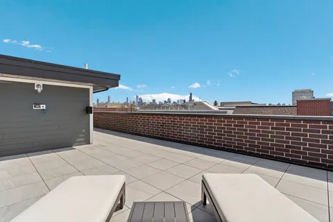 $899,000 | 1525 North Bosworth Avenue, Unit 3S, Chicago, IL 60642