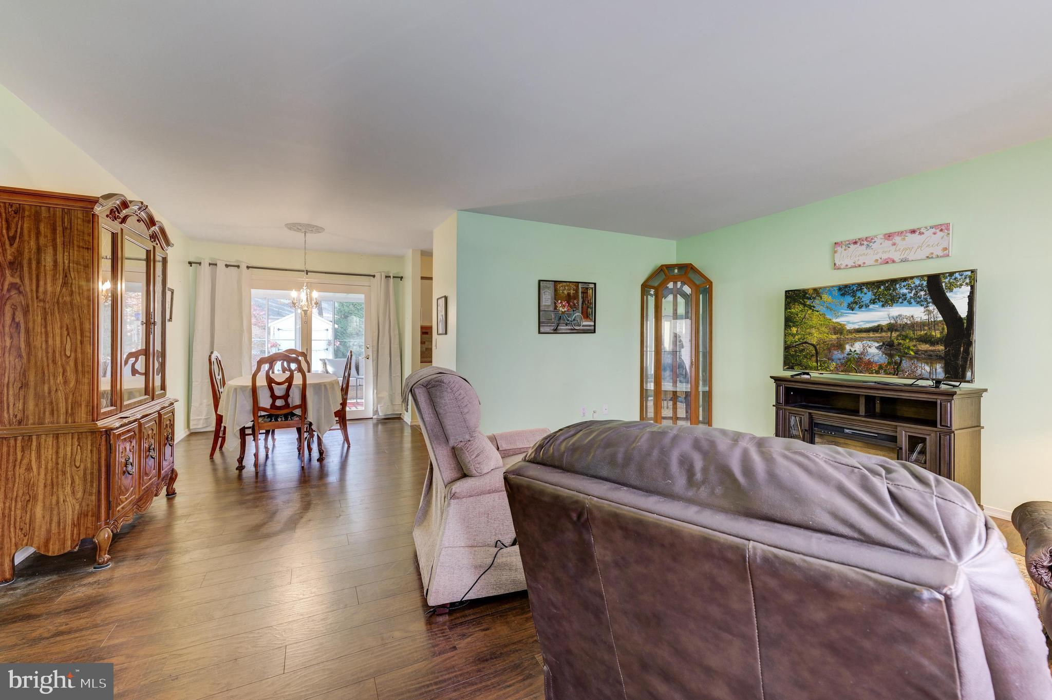 13 Spruce Avenue Hammonton, NJ 08037 - Photo 3 of 25 Living room opens nicely to dinning room