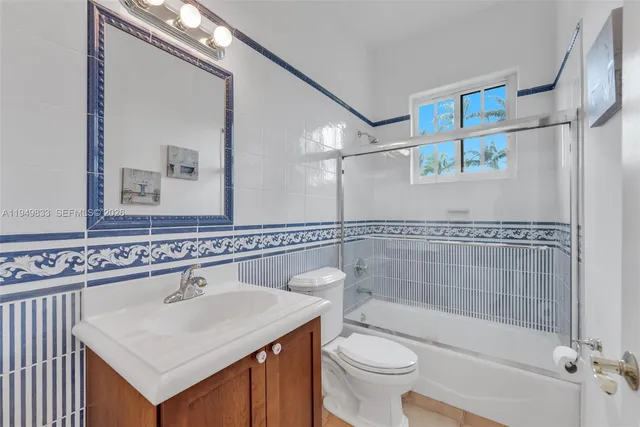 $3,300,000 | 1334 Alhambra Circle, Coral Gables, FL 33134