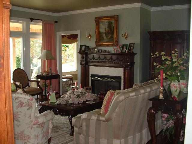 180 Walker Point Seneca, SC 29672 - Photo 3 of 9