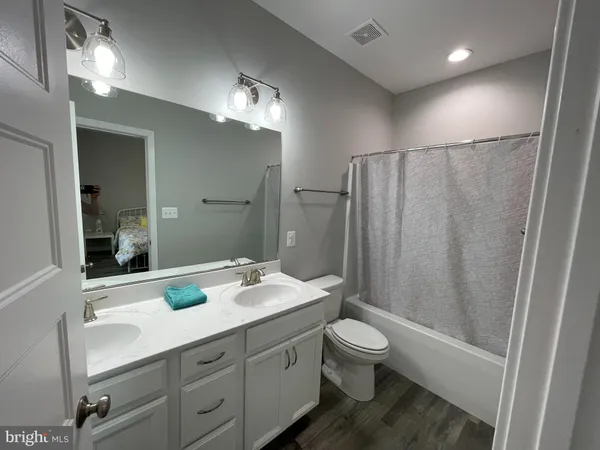 $1,850 | 325 2nd Street, Colonial Beach, VA 22443
