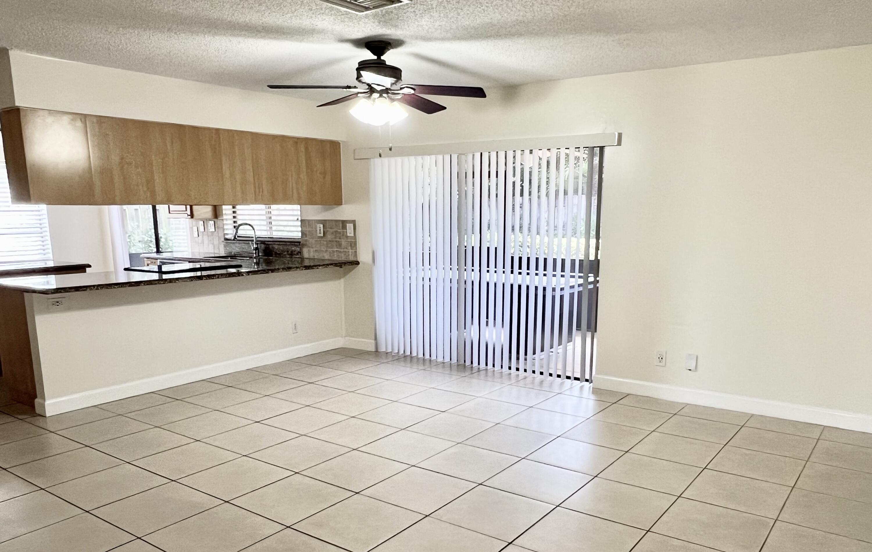 21739 Little Bear Lane Boca Raton, FL 33428 - Photo 6 of 16 IMG_1205