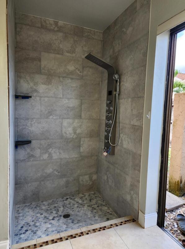 21739 Little Bear Lane Boca Raton, FL 33428 - Photo 8 of 16 Shower Master 3