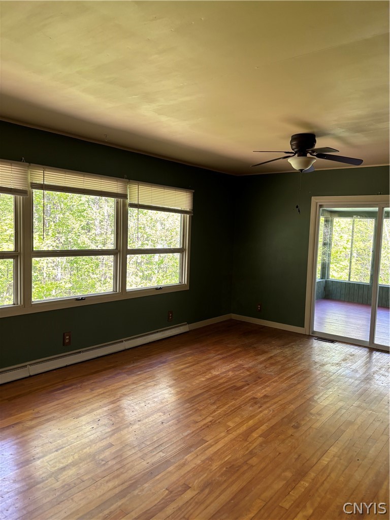 3253 Oswego Road Vienna, NY 13308 - Photo 7 of 27 Great Room