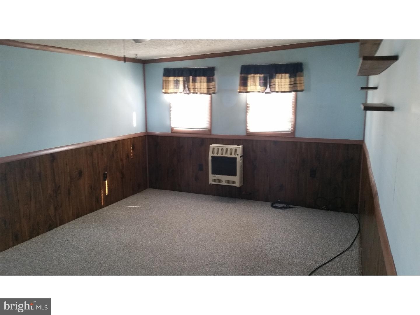318 Ruth Avenue Maple Shade, NJ 08052 - Photo 6 of 10 Family Room