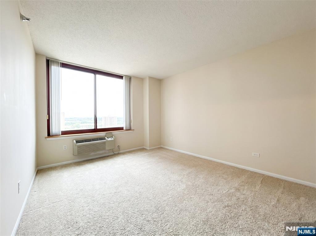100 Old Palisade Road, Unit 2201 Fort Lee, NJ 07024 - Photo 10 of 17