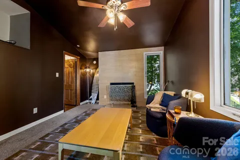 $725,000 | 1512 Ideal Way, Charlotte, NC 28203