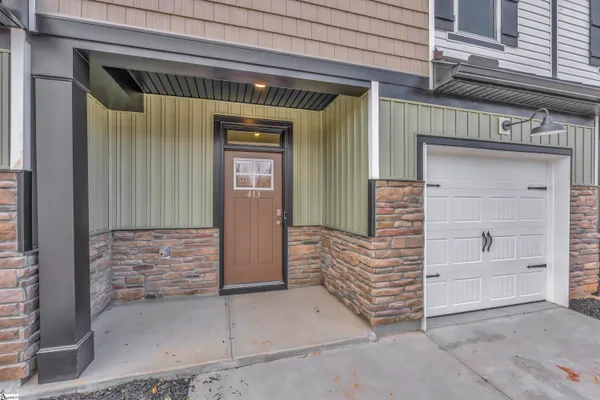 $232,900 | 409 Belgrove Way, Easley, SC 29640