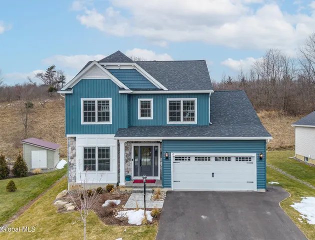$689,000 | 10 Quail Run, Voorheesville, NY 12186