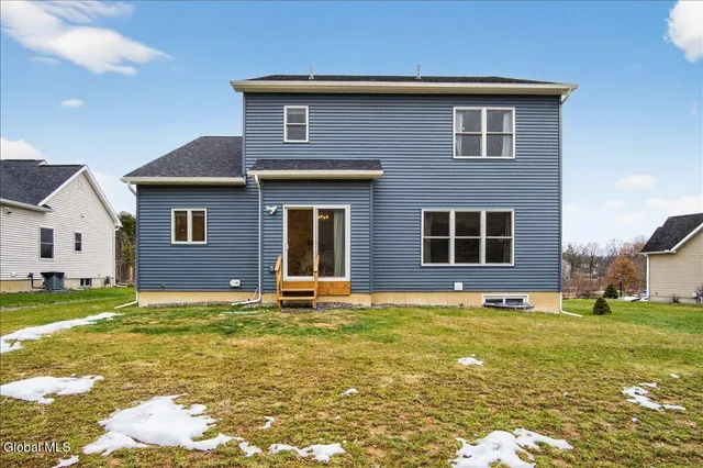 $689,000 | 10 Quail Run, Voorheesville, NY 12186