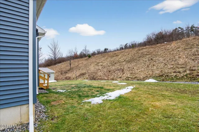 $689,000 | 10 Quail Run, Voorheesville, NY 12186