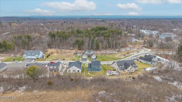 $689,000 | 10 Quail Run, Voorheesville, NY 12186